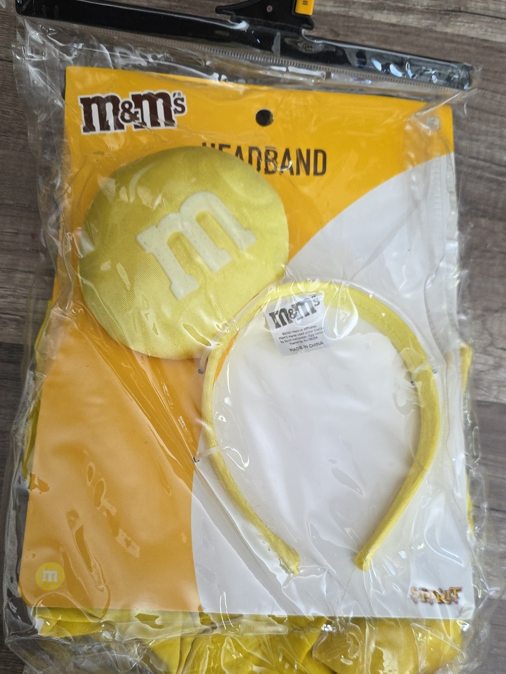 Yellow M&M costume set shirt headband socks Adult Small spirit costume Y2K